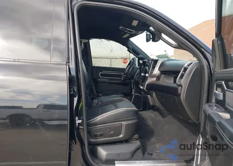 2022 Ram 2500 Laramie 4X4 6'4 Box z USA, uszkodzony, nr VIN 3C6UR5FL5NG313321